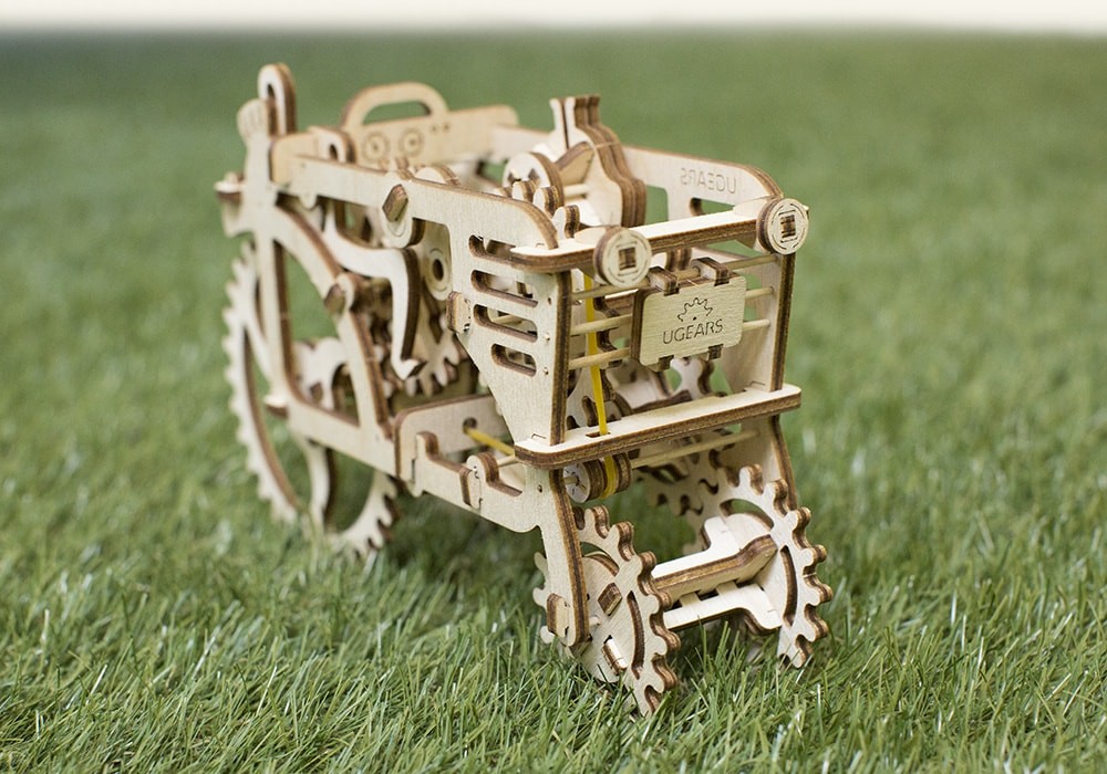 Model Tractor Ugears 14-max-1100 Model Tractor Ugears 14-max-1100