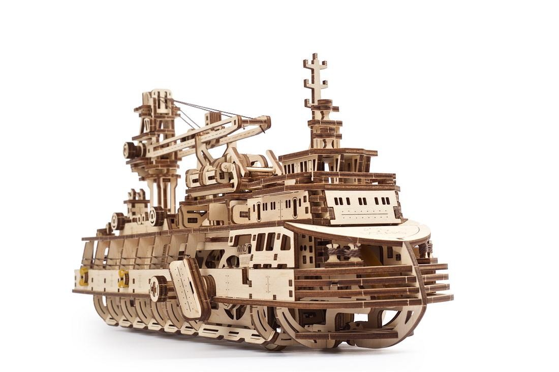 Buque de investigación Ugears 4 Buque de investigación Ugears 4