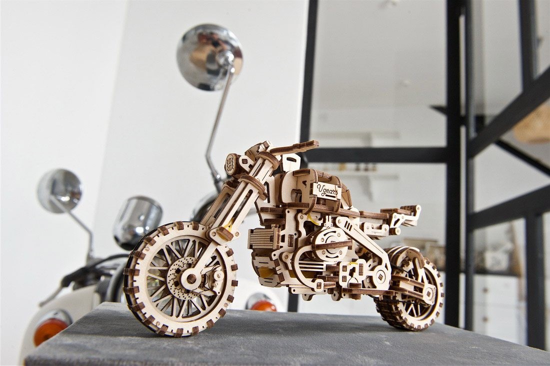 Moto con Sidecar Ugears 13 Moto con Sidecar Ugears 13